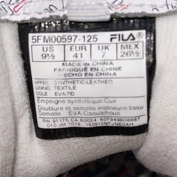 Fila Disruptor Logo All over - Picture 8 of 10